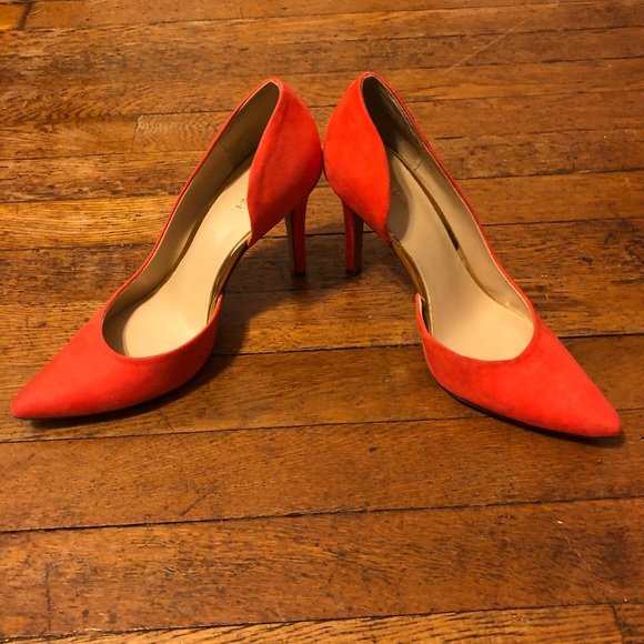 Coral colored pumps - Picture 3 of 6
